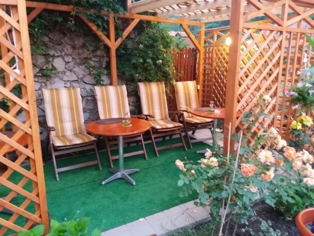 Pension Eden Băile Herculane Εξωτερικό φωτογραφία