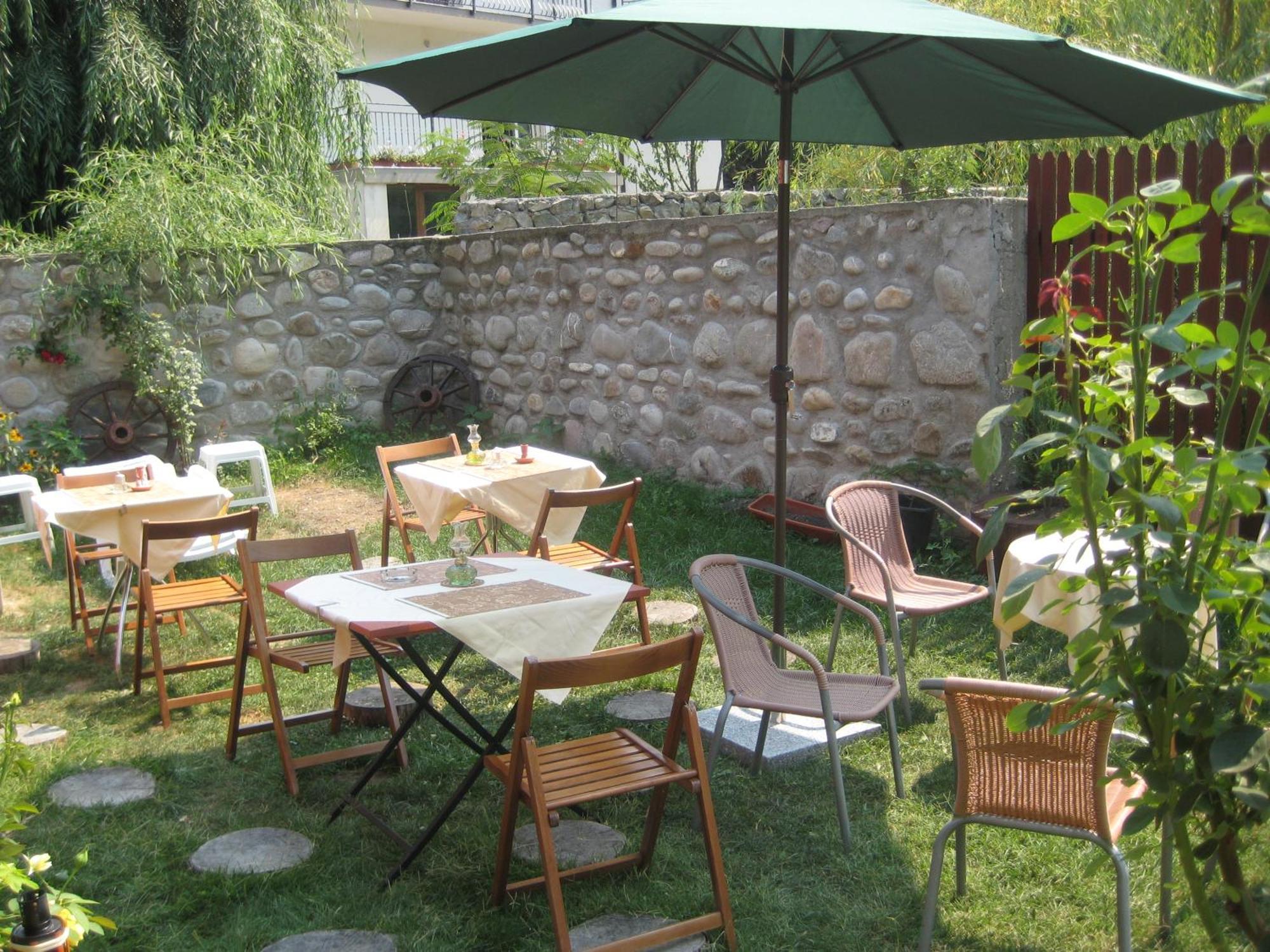 Pension Eden Băile Herculane Εξωτερικό φωτογραφία