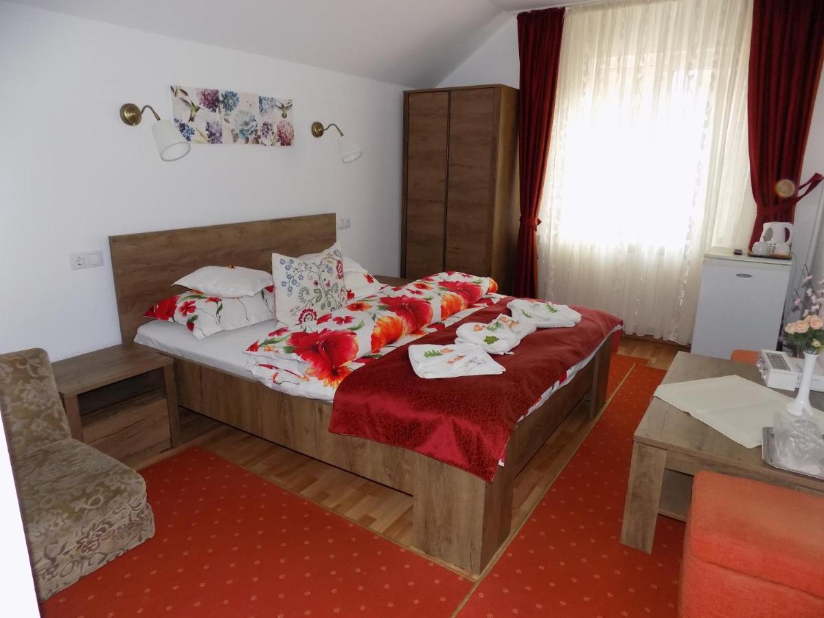 Pension Eden Băile Herculane Εξωτερικό φωτογραφία
