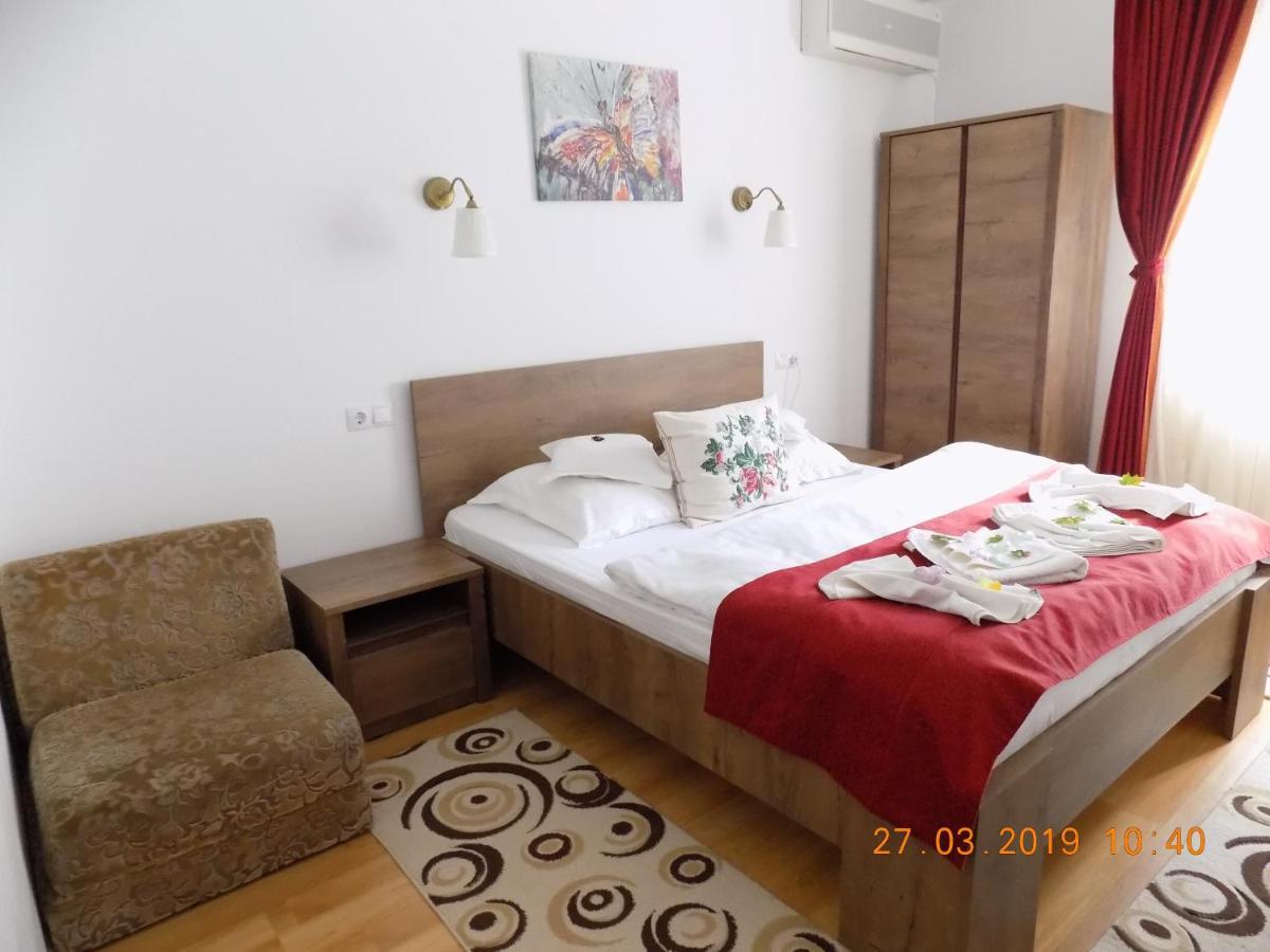 Pension Eden Băile Herculane Εξωτερικό φωτογραφία